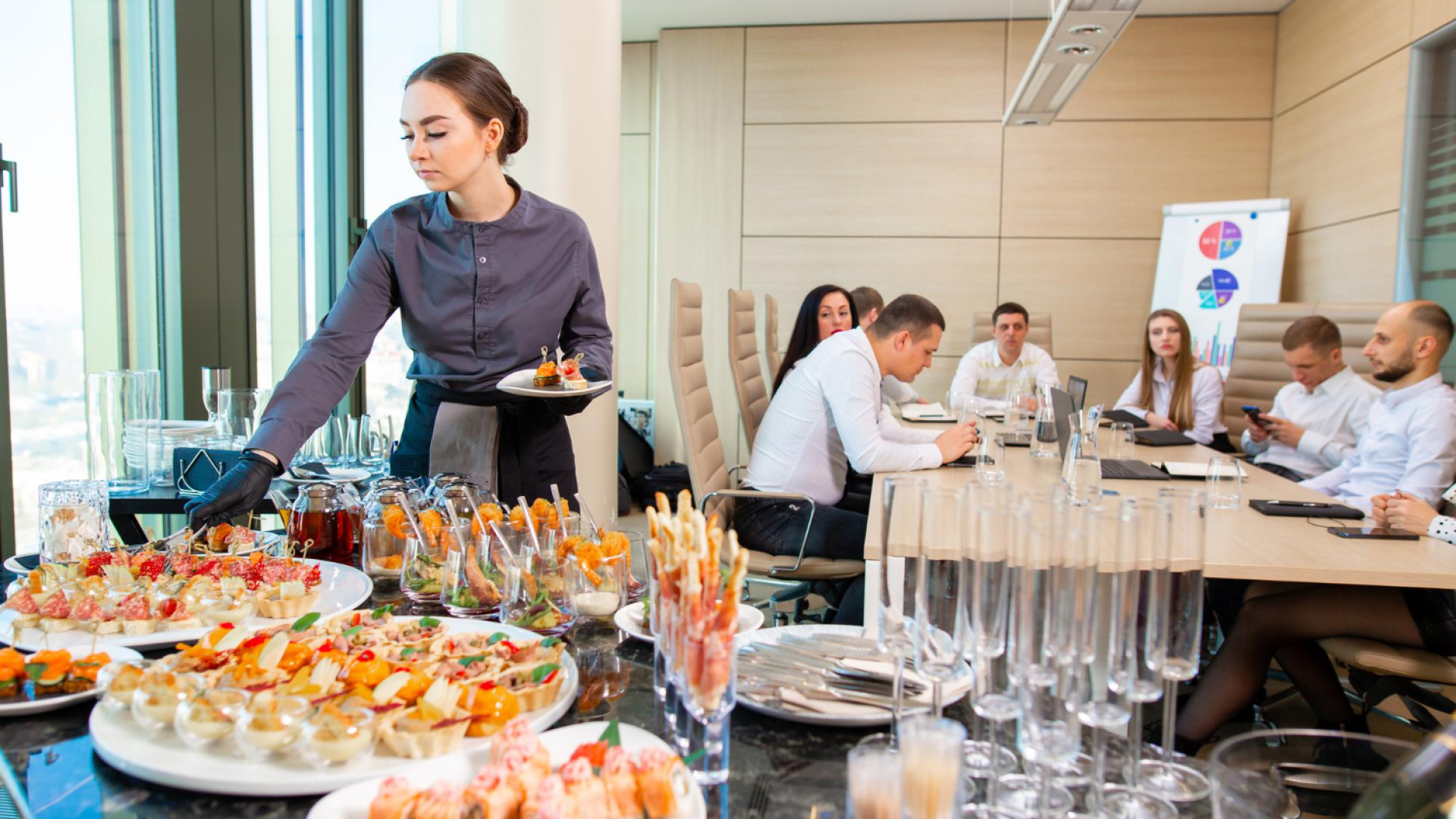 Franchise en restauration d’entreprise : comment démarrer et réussir dans ce secteur en pleine expansion ?